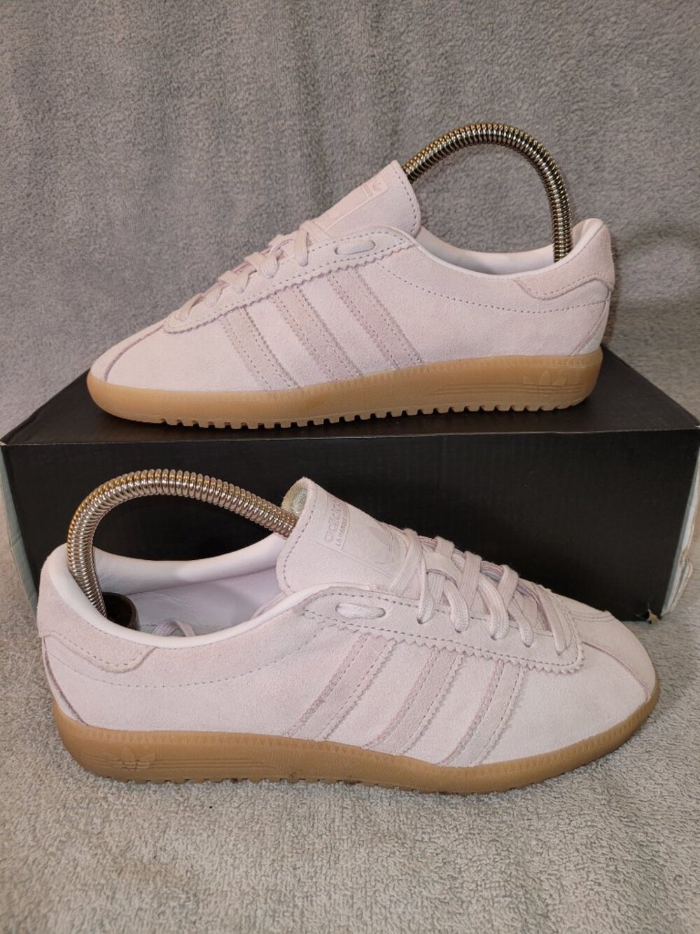 Adidas Bermuda Women's Size 6 Pink Clear Pink Tan Gum Sneakers JS3973 (#2554)